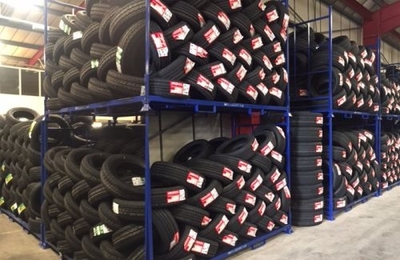 汽車配件與倉儲貨架綜合展示解決方案 輪胎、輪轂及水果架的應用